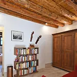 Mellina\'S Terrace - Stylish House